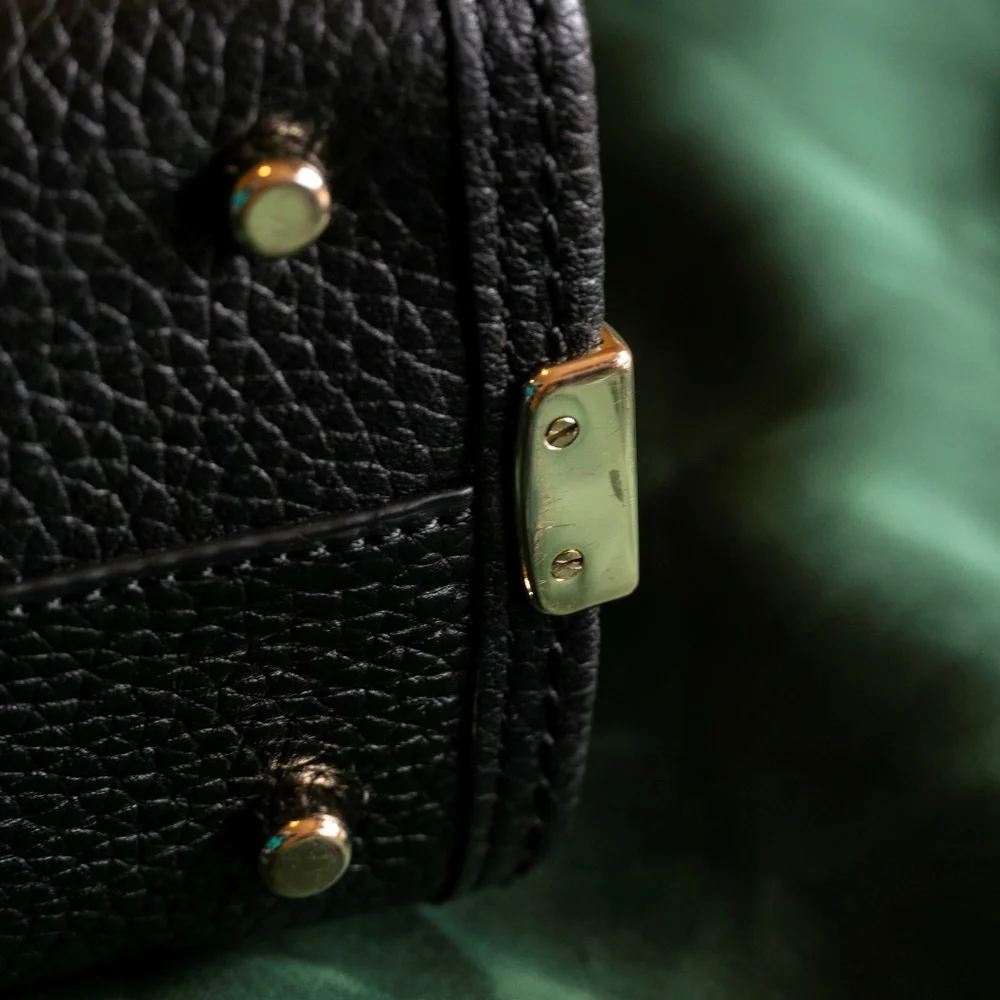 Coach Swagger Pebble Leather Black - Picture 5 of 11